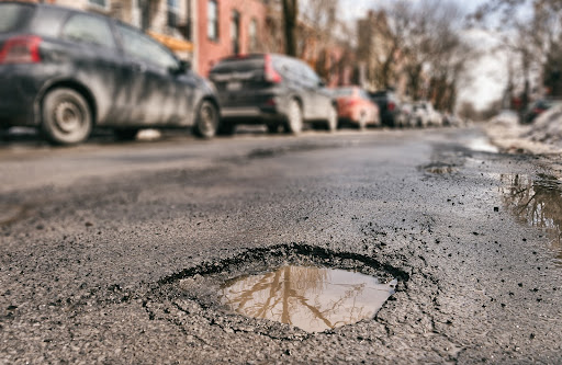 a pothole | how do potholes form