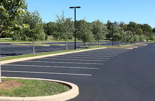 clean parking lot | parking lot sealcoating